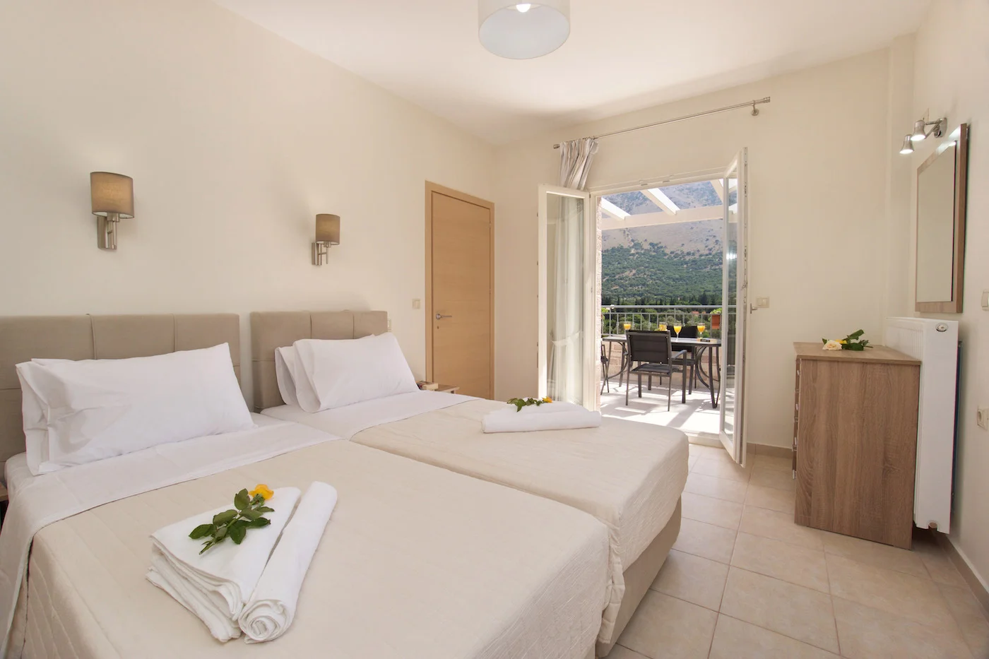 Twin bedroom in Villa Joanna, luxury villa Agia Efimia